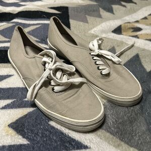 American Eagle Shoes 9.5